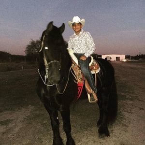 Meet your Posher, Aaron